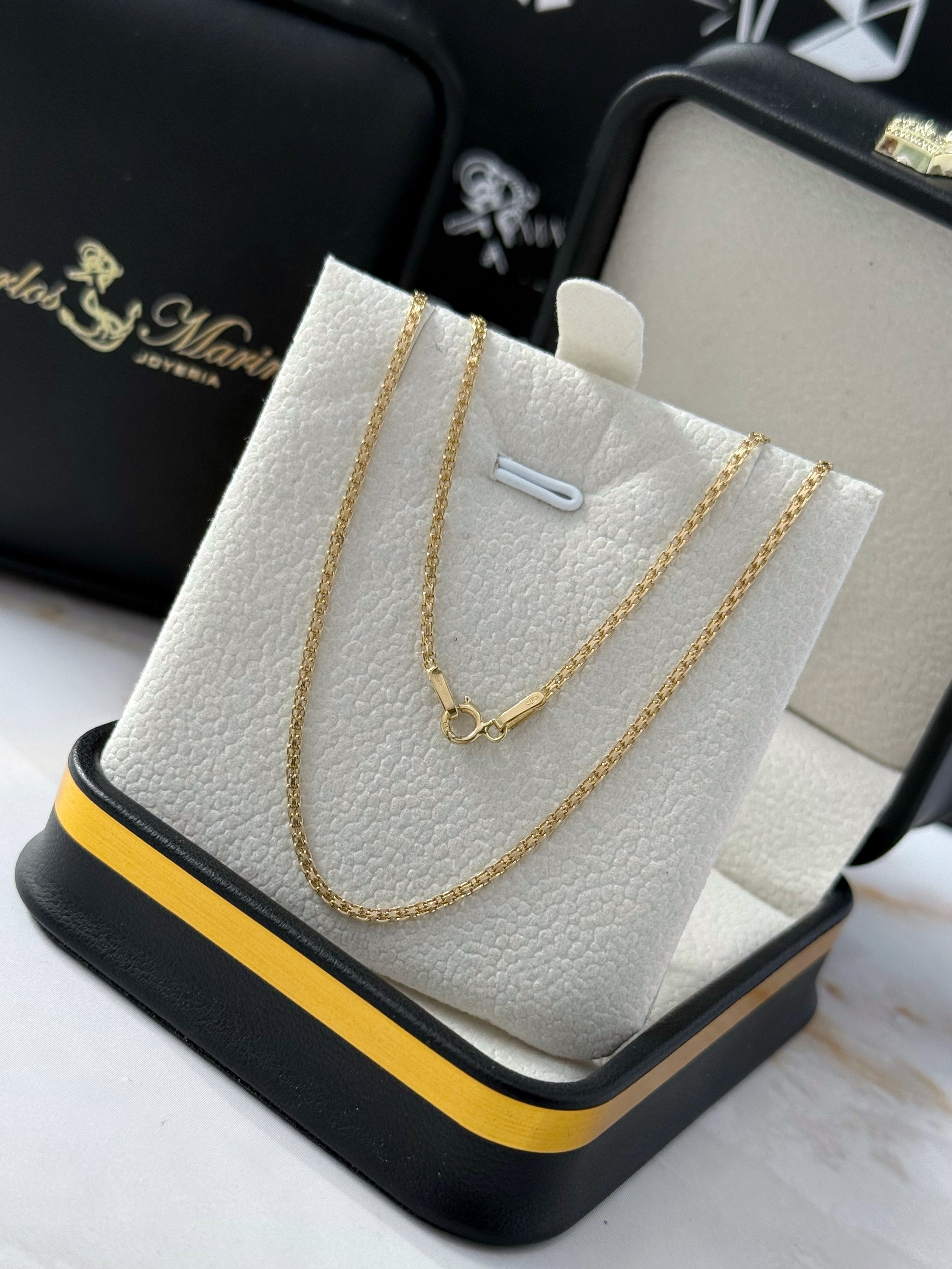 Cadena 18k tejido Bismark