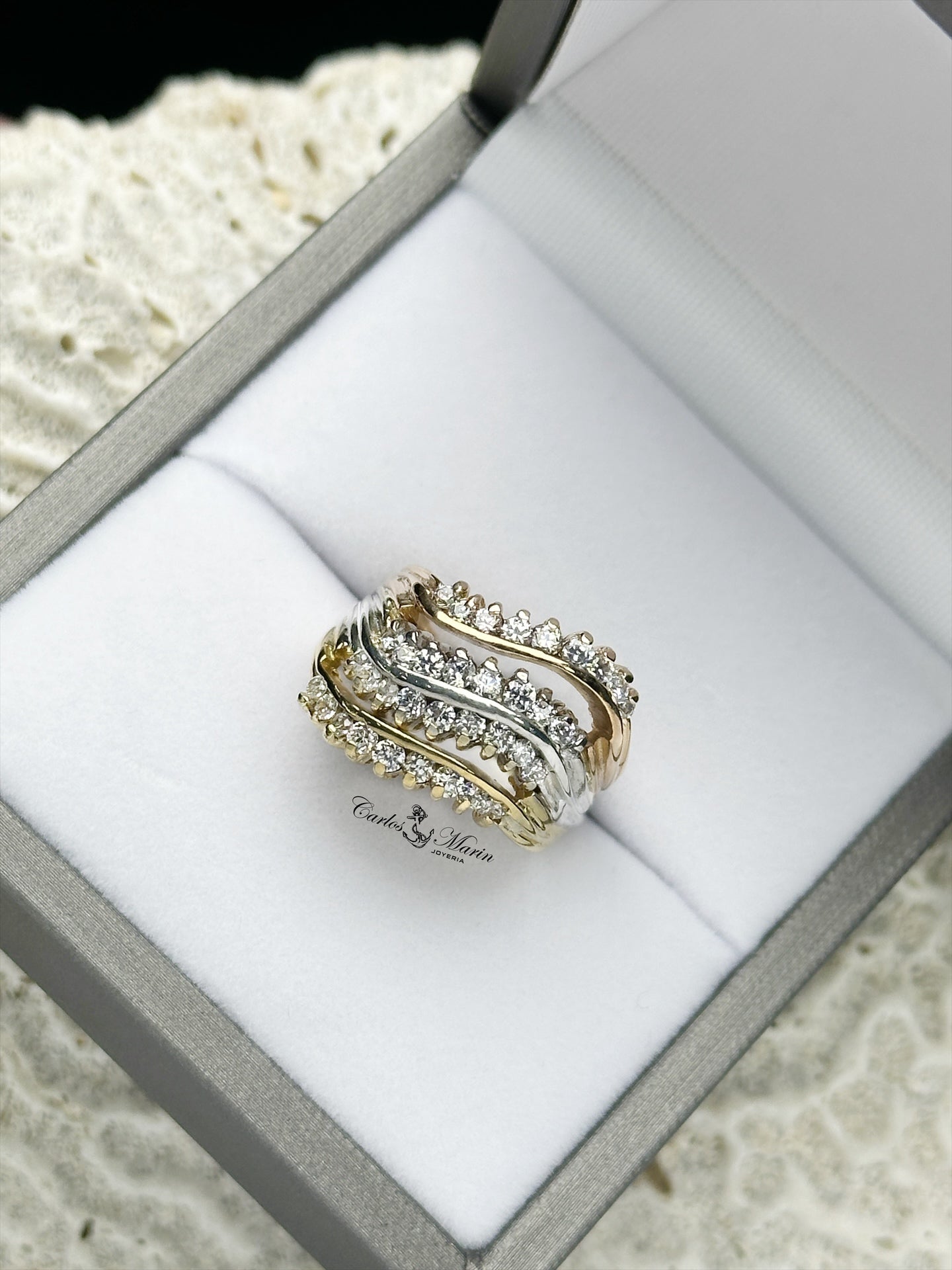 Anillo 3 oros diseño Especial 18k