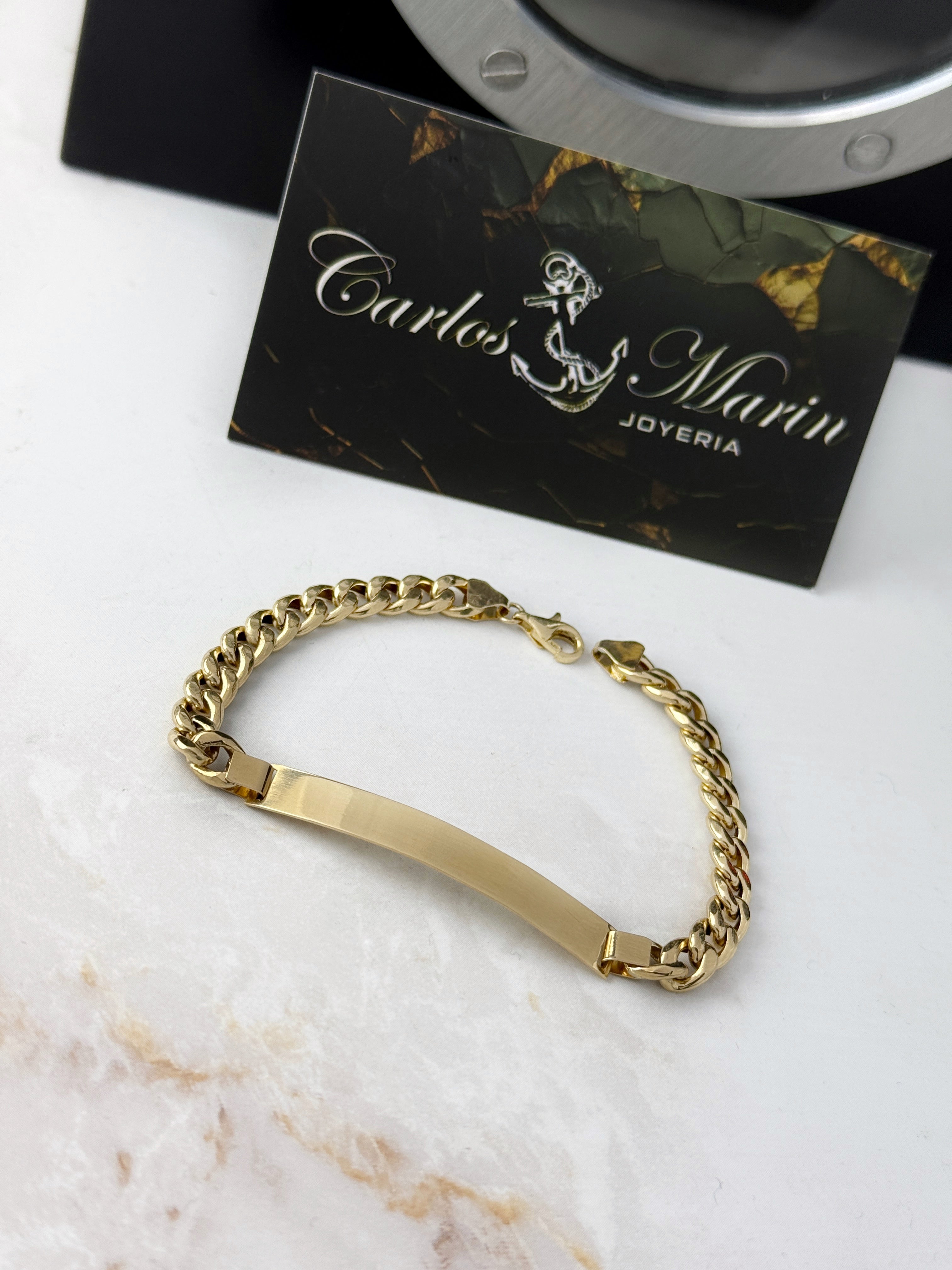 Bracelet cubano con placa en oro 18k